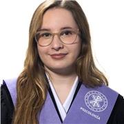 Me defino como una chica comprometida, responsable y empática. Me gustaría dar clases y ofrecer mi apoyo a niños/as que cursen Pri